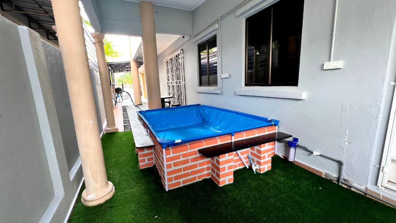 Yb Guest House 4 Bilik 5 Katil Chukai Eksteriør billede